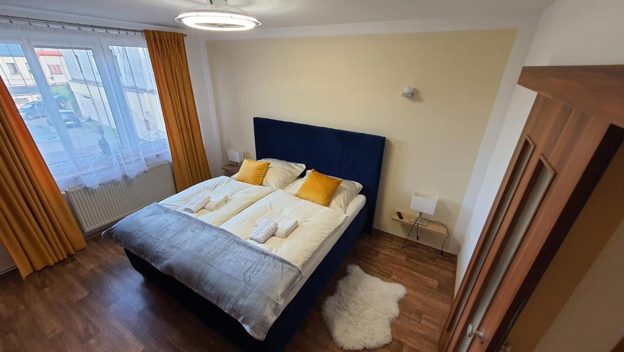 Apartman U Posty Кралики Экстерьер фото