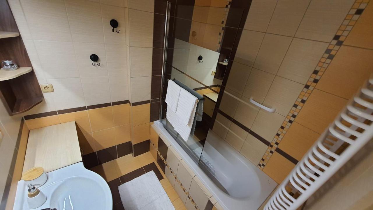 Apartman U Posty Кралики Экстерьер фото